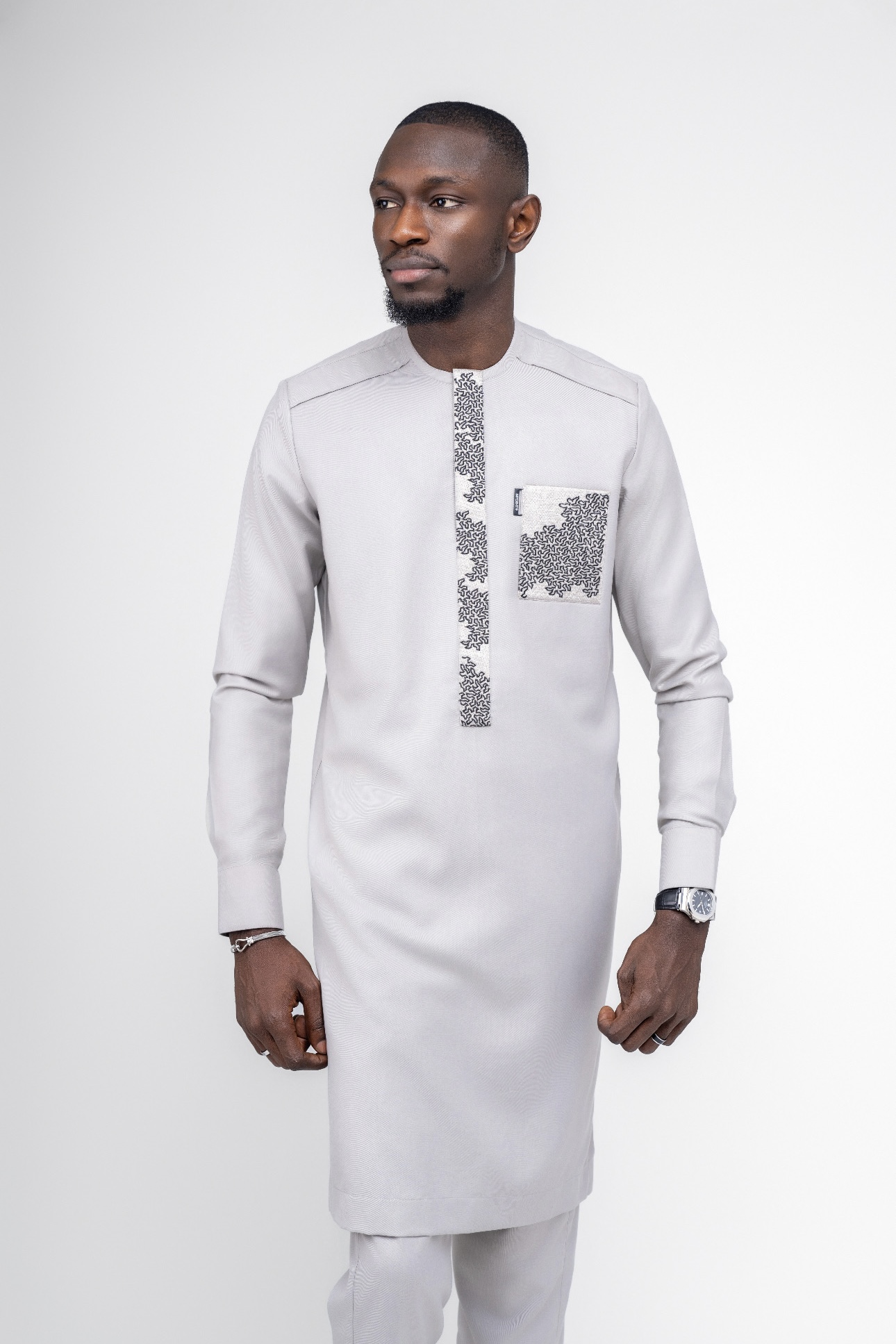 Tenue Traditionnelle-6point9