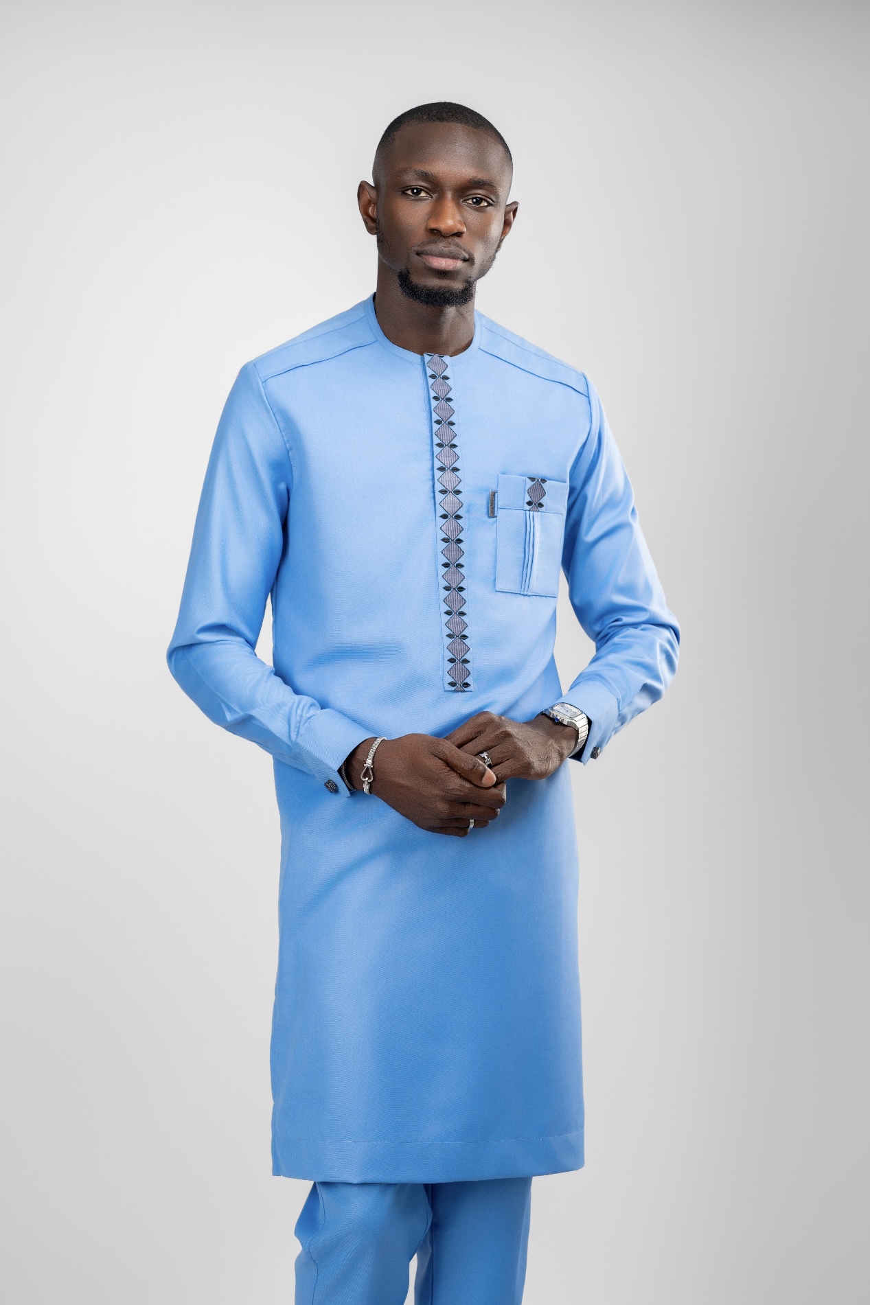 Tenue Traditionnelle-6point9