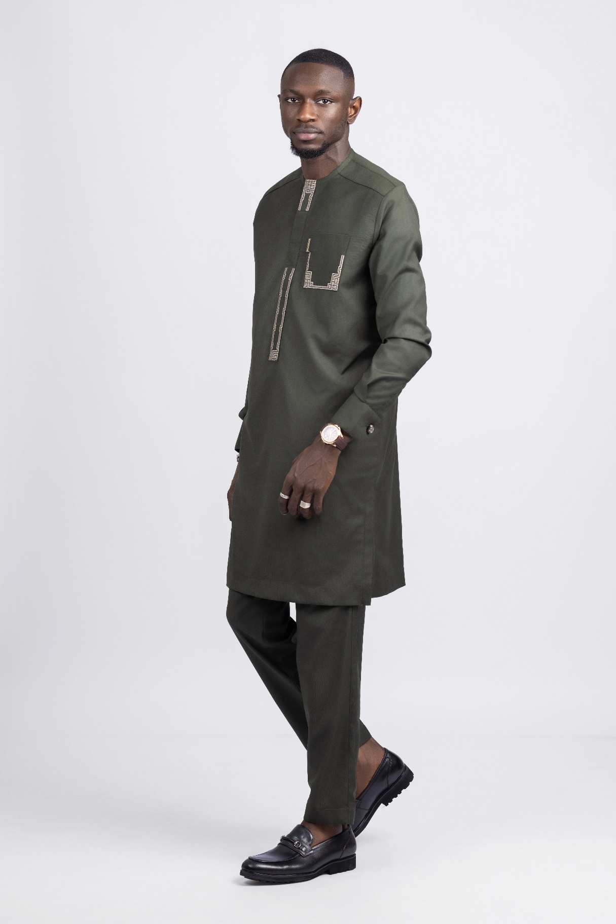 Tenue Traditionnelle-6point9
