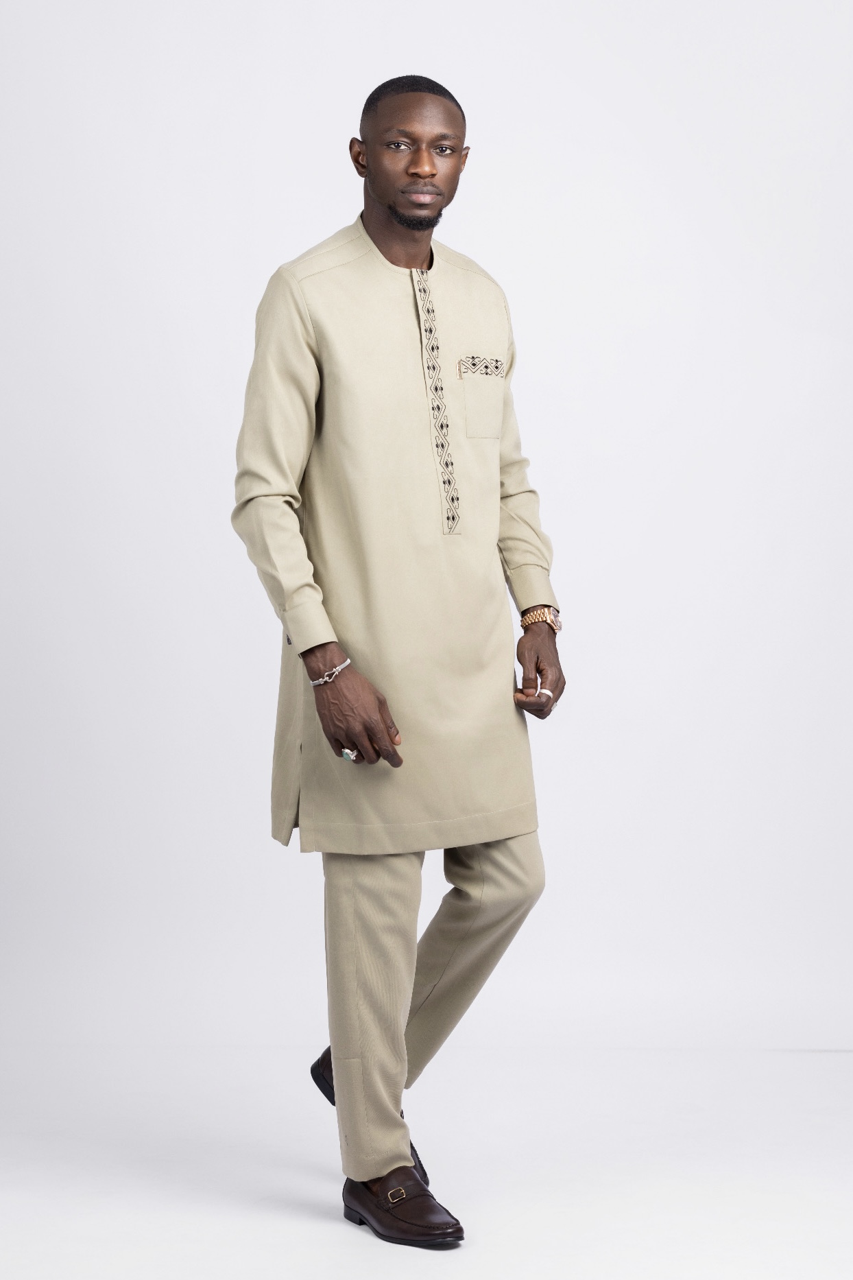 Tenue Traditionnelle-6point9