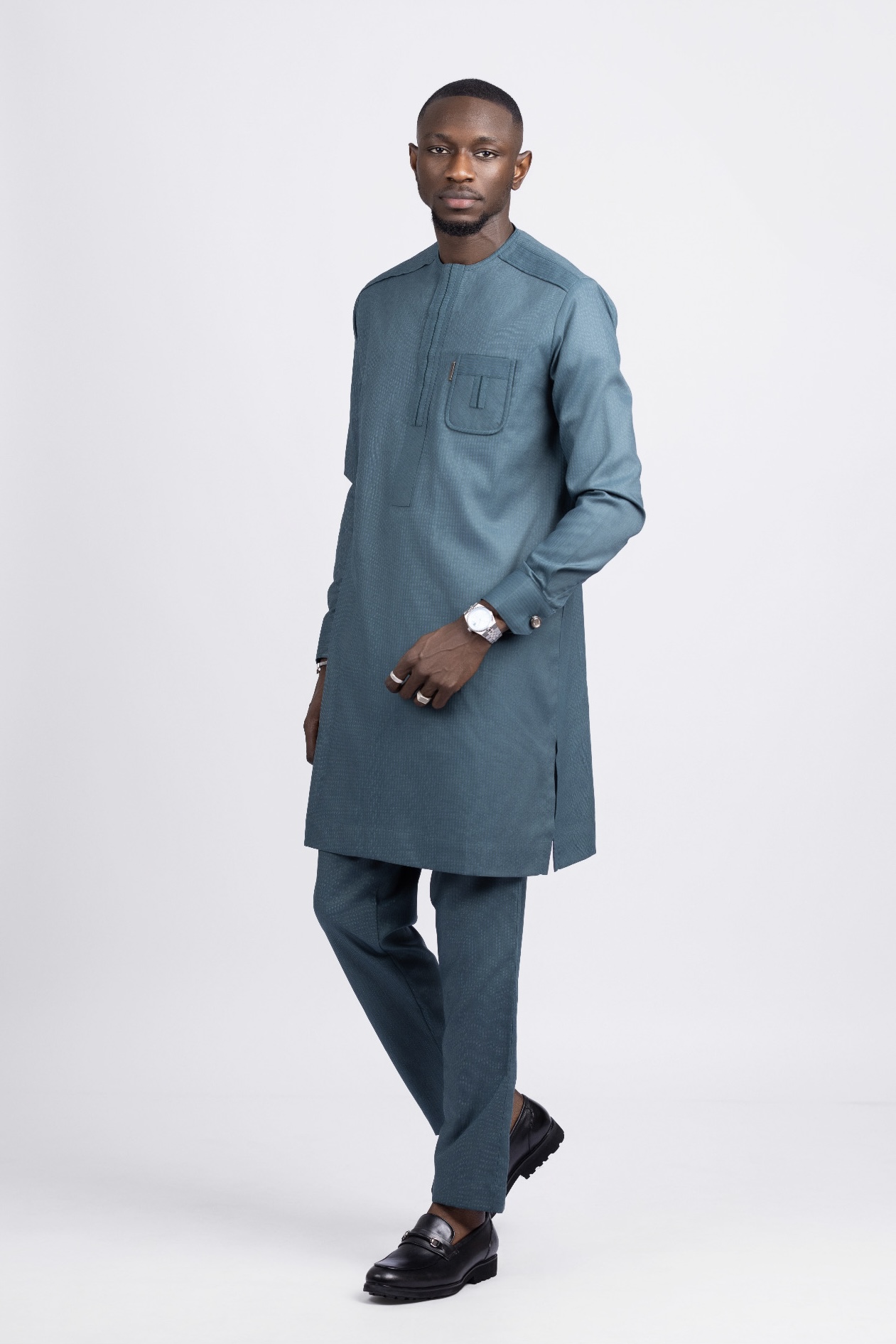 Tenue Traditionnelle-6point9