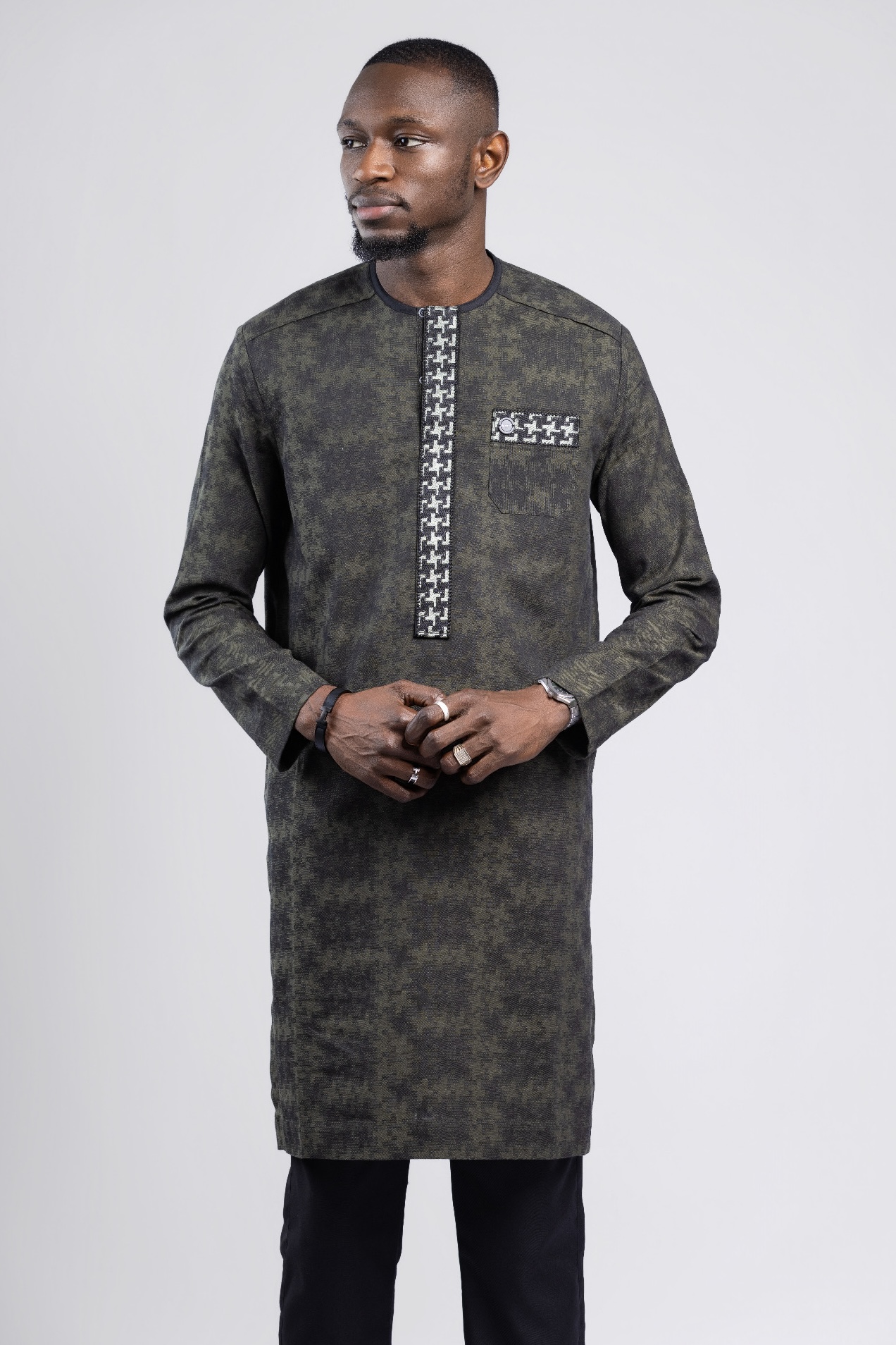 Tenue Traditionnelle-6point9